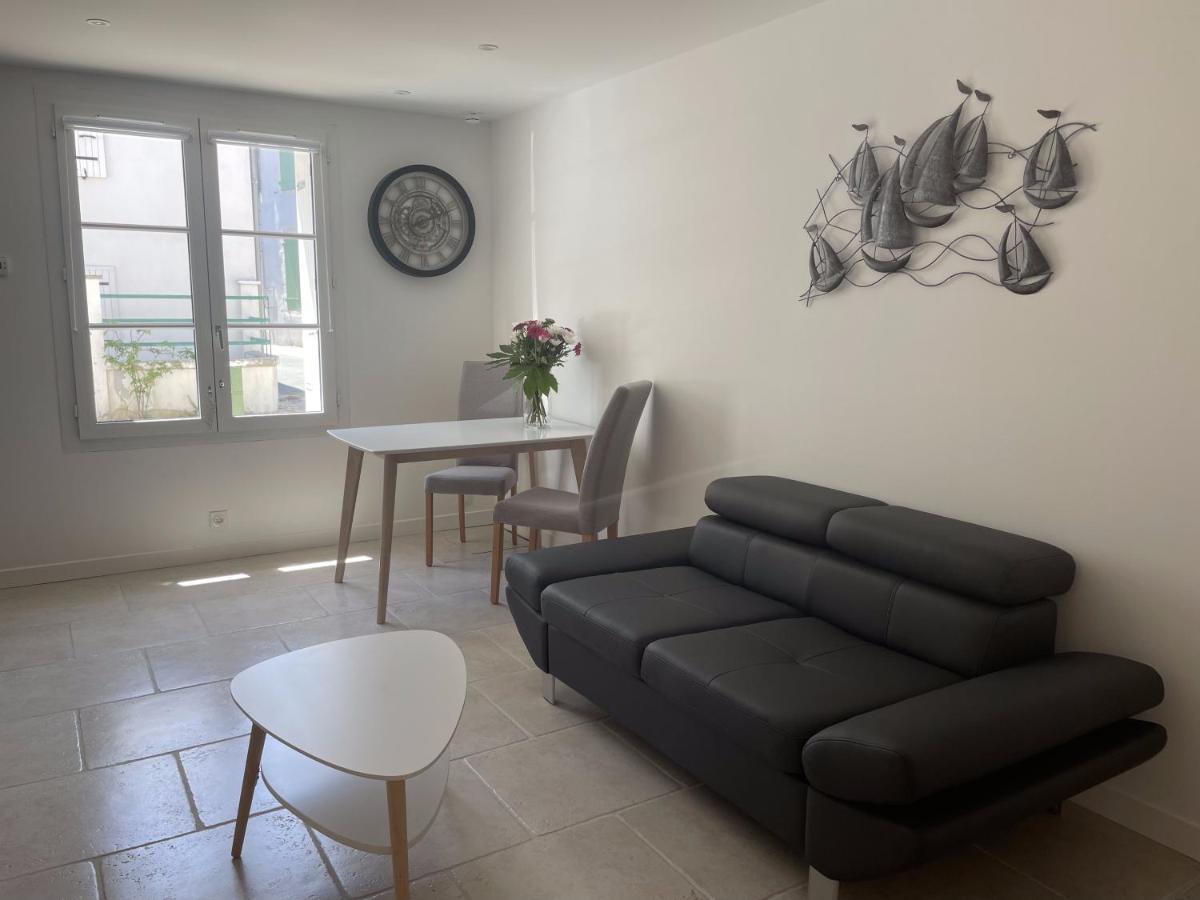 Le Petit Navire Apartment La Flotte Bagian luar foto